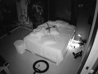 voyeurcam casa salsa disturbed